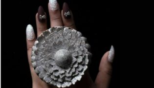 “O Anel da Prosperidade”: Conheça a intrigante joia indiana com mais de 12 mil diamantes