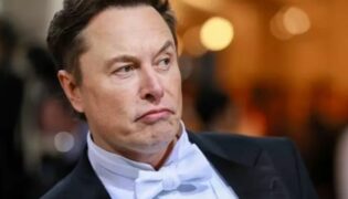 A incrível ascensão de Elon Musk: Tesla e SpaceX em foco