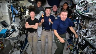 Em vídeo inusitado, Astronautas da NASA realizam Olimpíadas no espaço