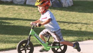Bicicleta Infantil Sem Pedal? Qual a Melhor Opção Para Crianças Até Três Anos?